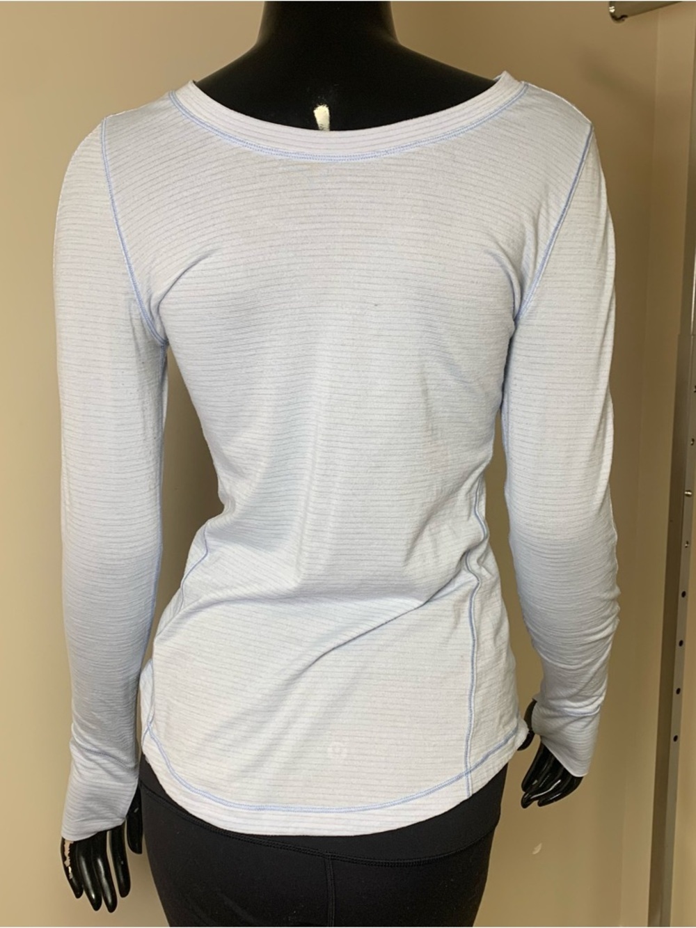 Lululemon 5 Mile Long Sleeve Heathered Chalk Size 4 – Running & Activewear - Picture 4 of 6